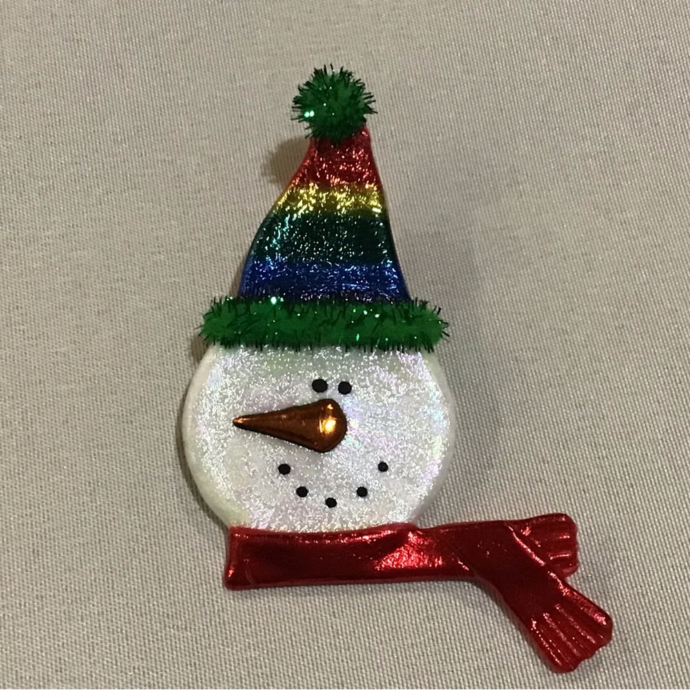 Snowman head pin brooch Christmas jewelry 2 1/2” x 1 3/4 B